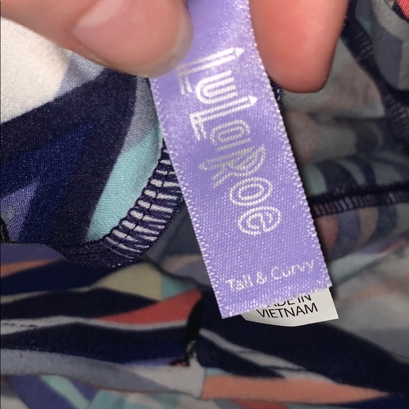 LULAROE Minnie Mouse leggings, excellent condition - Picture 3 of 3